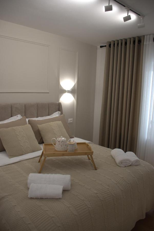 Square Inn Tirana City Center Exterior photo